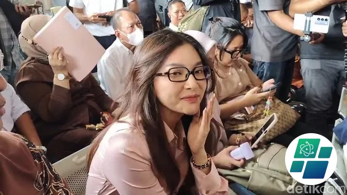 Pihak Sarwendah Buka Suara soal Sertifikat Vila Ruben Onsu
