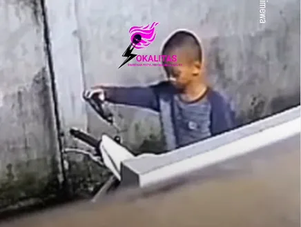 Video: Miris, Seorang Anak Di Bawah Umur Mencuri Sepeda Motor