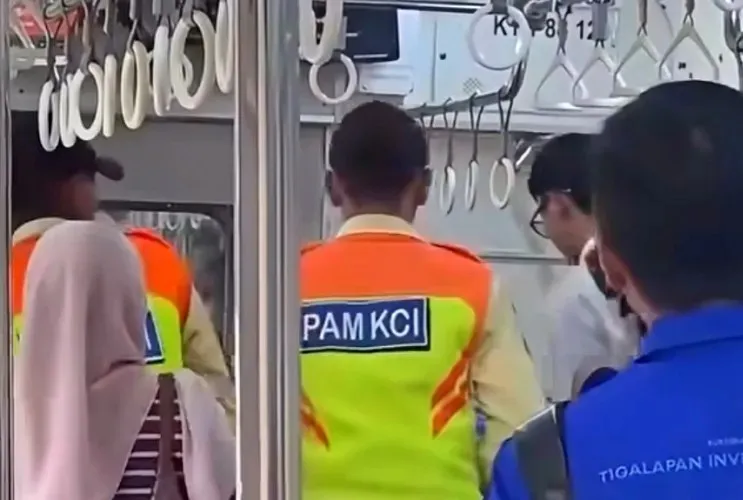 Penumpang Melahirkan di KRL Rangkasbitung-Tanah Abang, Bayi Lahir Selamat