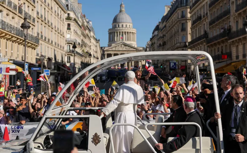 Paus Leo XIV Pimpin Misa Akbar di Paris, 700 Ribu Umat Hadir