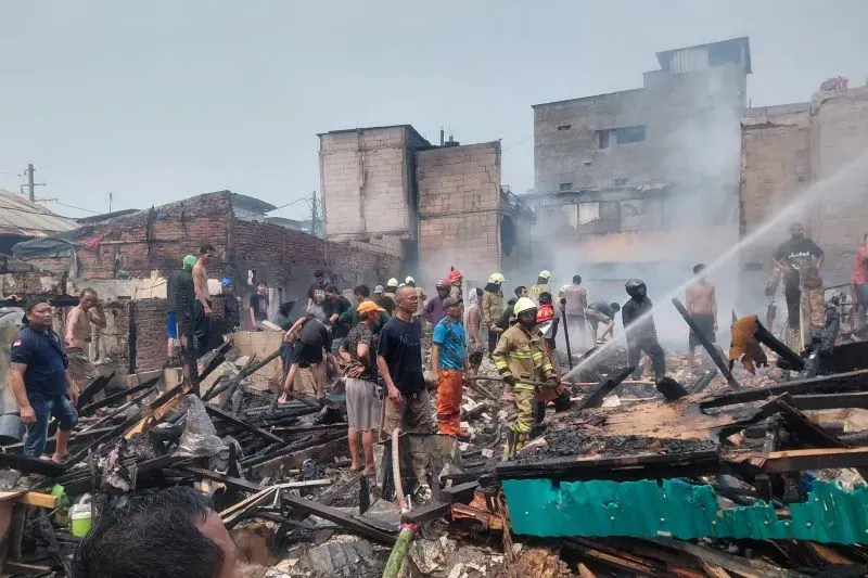 Kebakaran Kampung Muka Pagi Tadi, 20 Rumah Hangus dan 380 Warga Terdampak