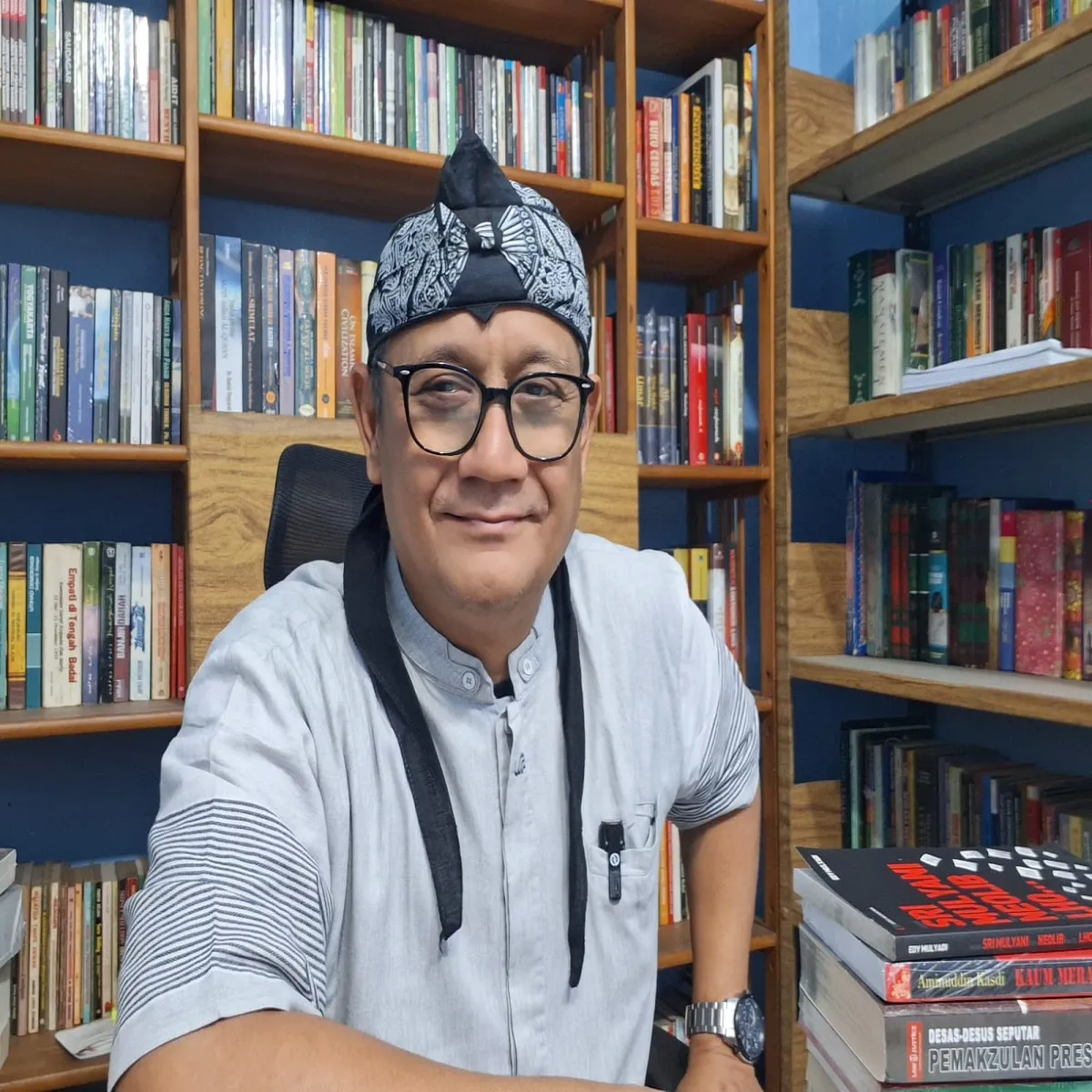 Pidato Jokowi di Bandung: Pamer Otot PSI dan Skenario Gibran Presiden