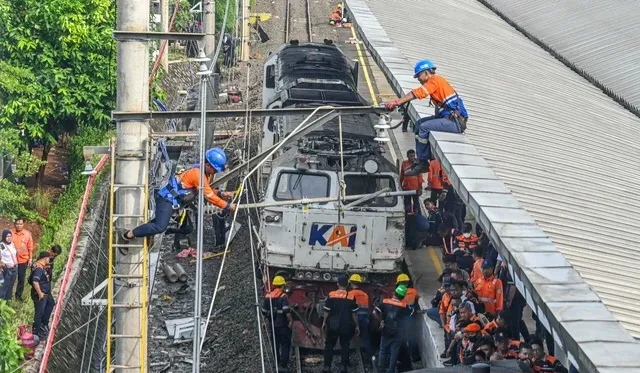 KNKT Ungkap Enam Faktor di Balik Tabrakan Argo Bromo dan KRL di Bekasi