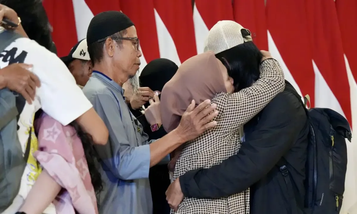 4 WNI MT Honour 25 Pulang Setelah 6 Bulan Disandera