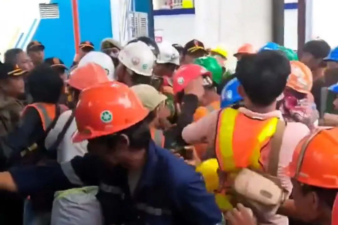 Viral Bentrok Pekerja Proyek dan Satpol PP Jaksel, Ini Pemicunya