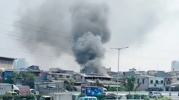 Kebakaran Penjaringan Tewaskan Dua Orang, 150 Rumah Terdampak