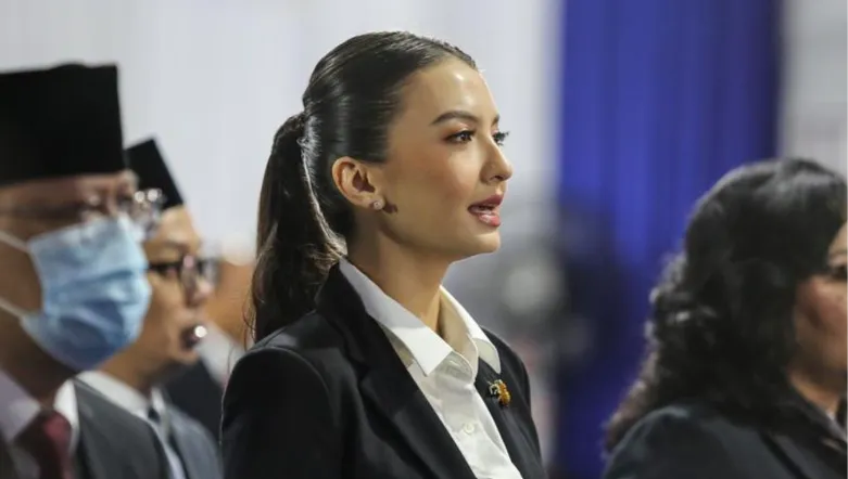 Raline Shah Mundur dari Stafsus Menkomdigi, Fokus Karier Hiburan