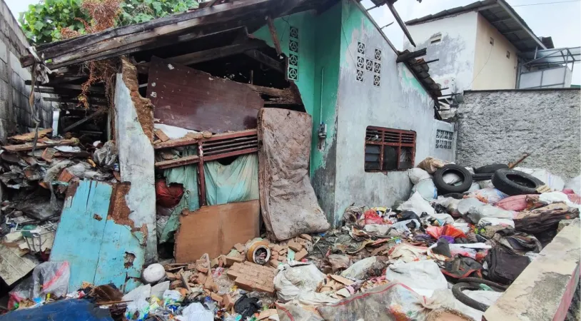 Rumah Pasutri di Depok Penuh Sampah