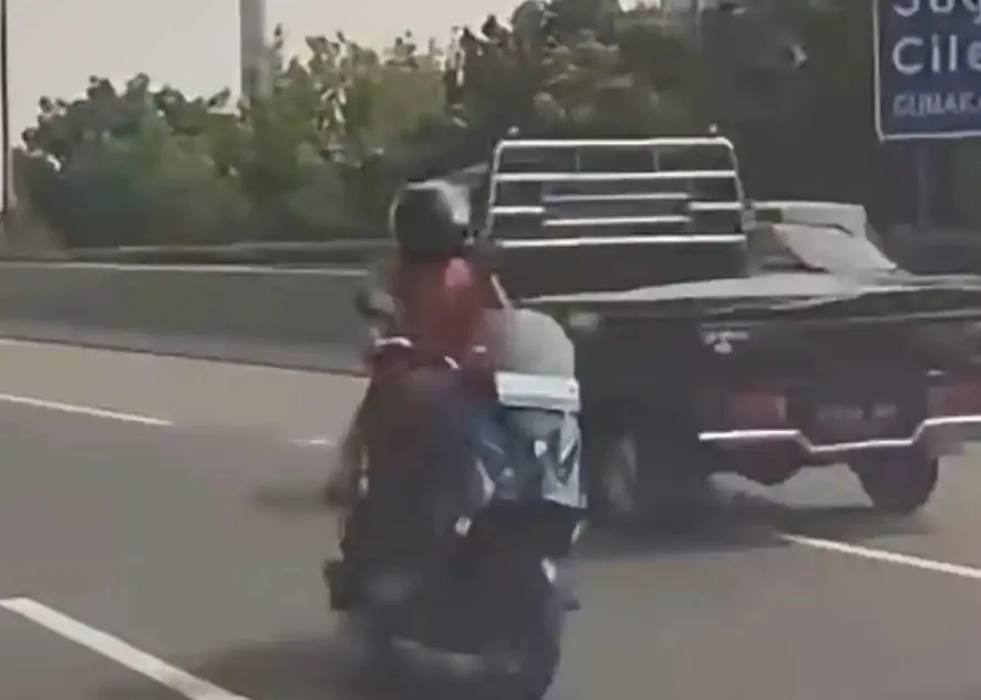 Viral Pemotor Lawan Arah di Tol Jakarta Barat, Polisi Telusuri Rekaman CCTV