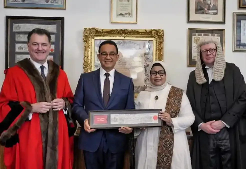 Anies Baswedan Terima Penghargaan Freedom of the City of London