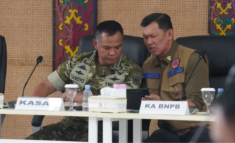 Kepala BNPB dan KSAD Kompak Percepat Penanganan Karhutla Kalteng