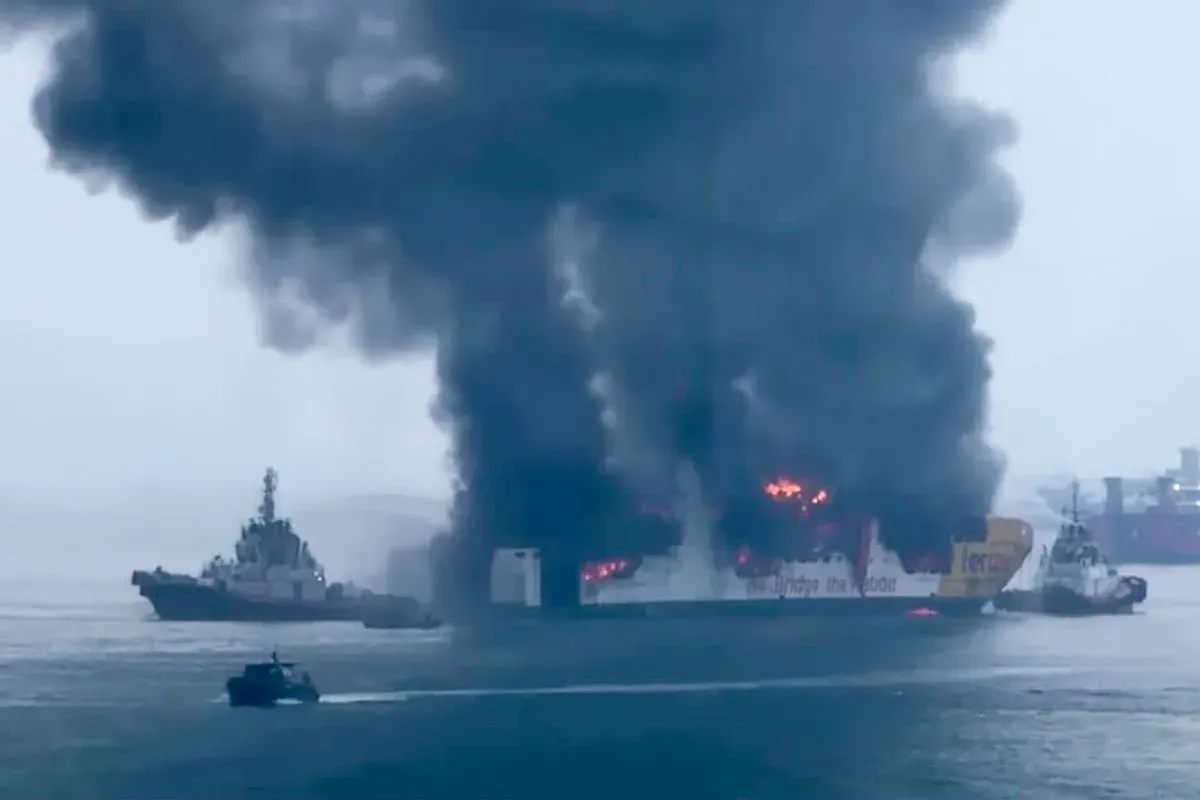 KMP Batumandi Terbakar di Merak, Seluruh Penumpang Selamat