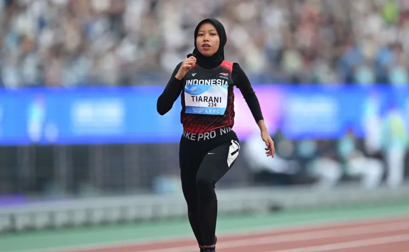 Karisma Evi Tiarani Bungkam Tuan Rumah, Emas 100 Meter Milik Indonesia