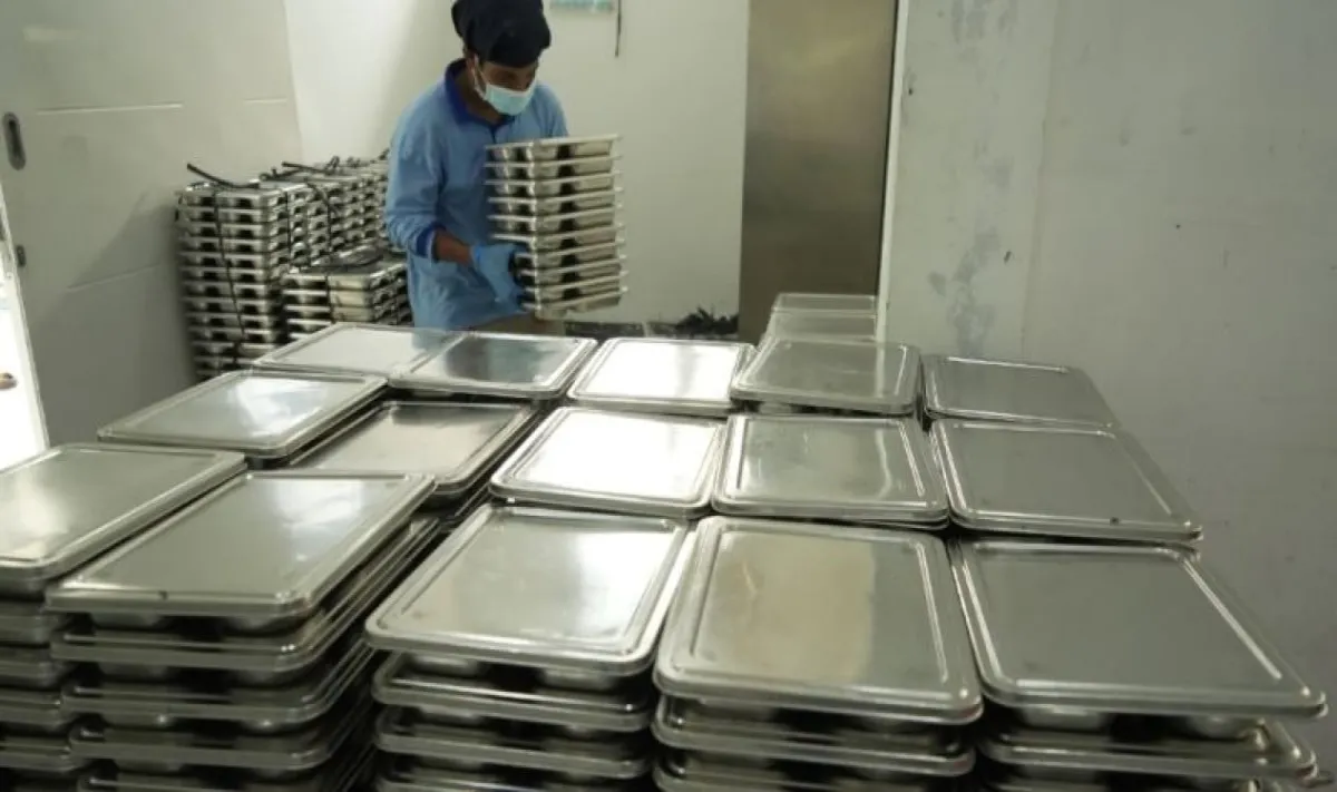 Program Makan Bergizi Gratis Diuji Tekanan Politik