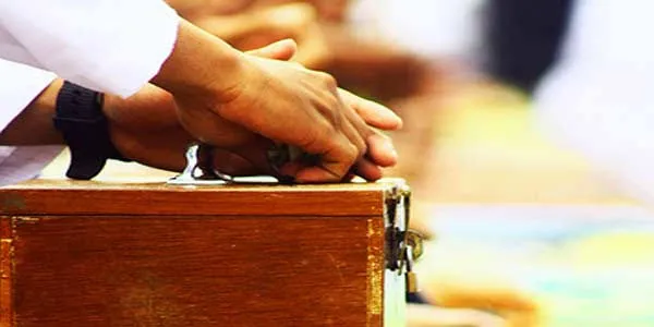Hikmah Pagi: Mendekatkan Diri Pada Allah Dengan Cara Memberi Infak Dan Sedekah