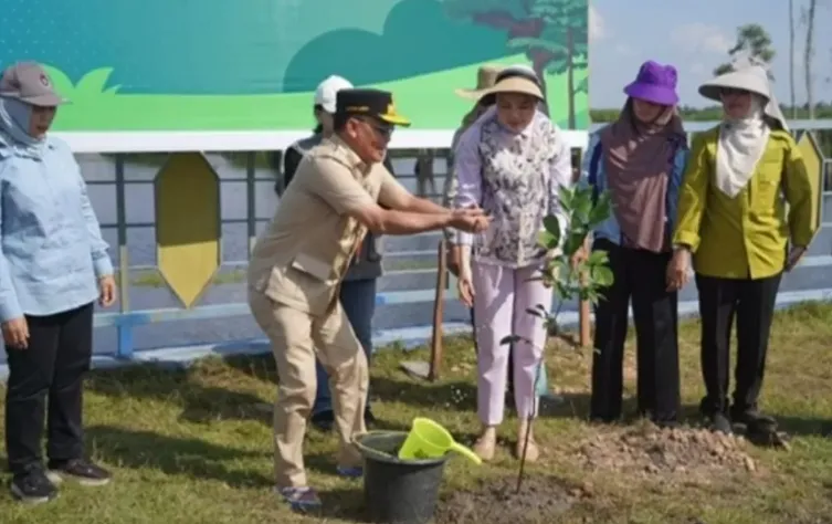Gubernur Kalteng Tanam Pohon, Pemulihan Dimulai