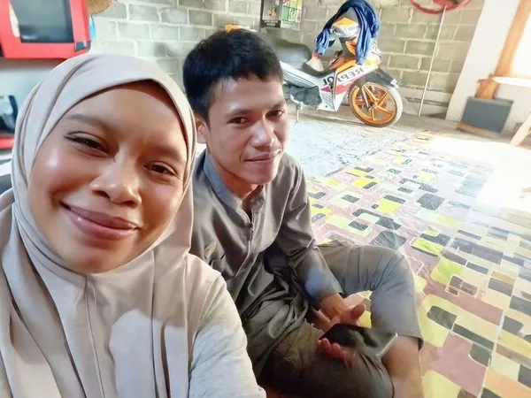 Delapan Tahun Dikira Tiada, Jumaidin Pulang dan Mencari Ayah yang Telah Tiada