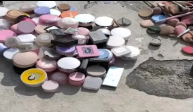 Viral SMAN 1 Pacet Musnahkan Makeup Siswa, Aturan Sekolah Disorot