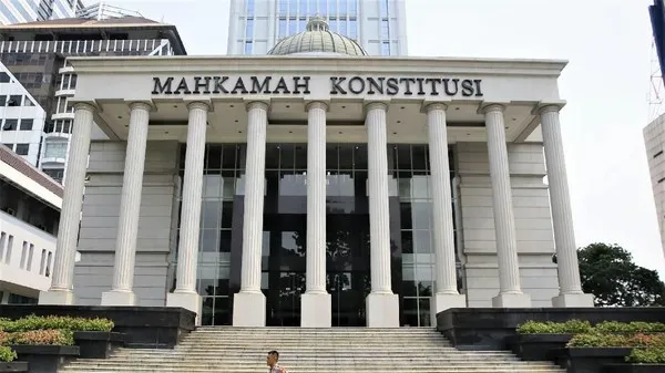 MK Tolak Gugatan Warga Palangka Raya soal Karhutla