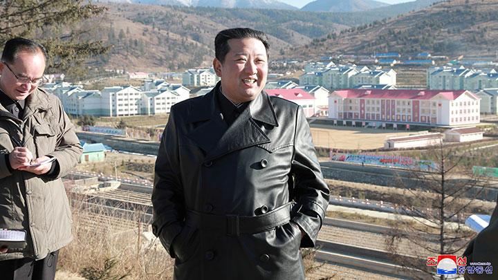 Peringati Kematian Ayahnya: Kim Jong Un Larang Warga Korea Utara Tertawa 11 Hari