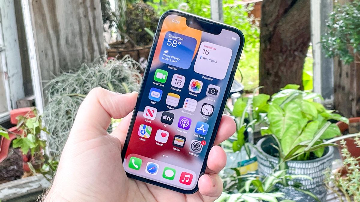 Harganya Mulai Rp 8 Jutaan, iPhone SE 2022 Resmi Dijual di Indonesia
