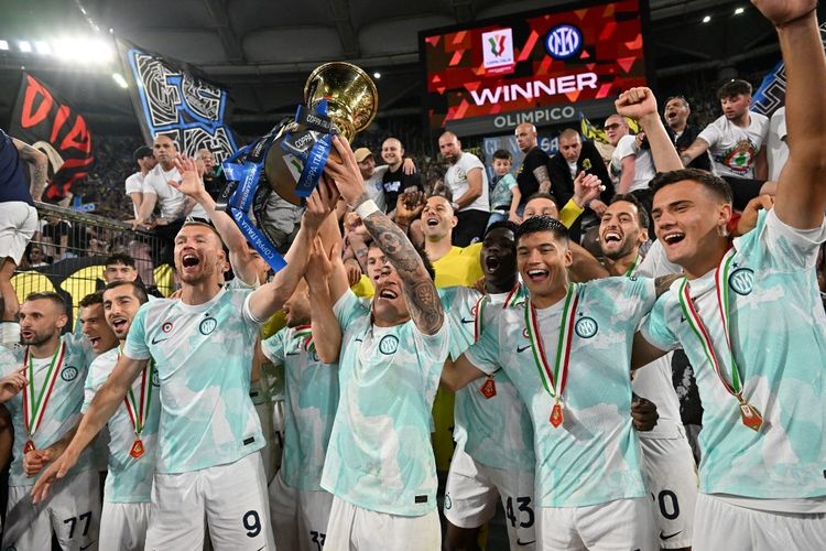 Inter Milan Juara Coppa Italia Usai Tumbangkan Fiorentina dengan Skor 2-1