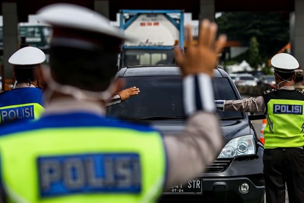 Polda Metro Jaya Menggunakan Kembali Tilang Manual, Dirlantas: Tidak Akan Ada Razia