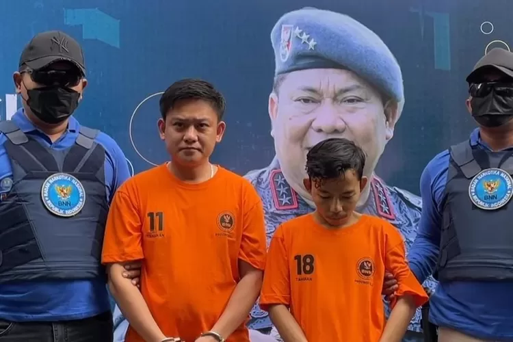 Ini Alasan Mengapa Viral Youtuber Bobon Mengenakan Baju Oranye dan Ditahan oleh BNN