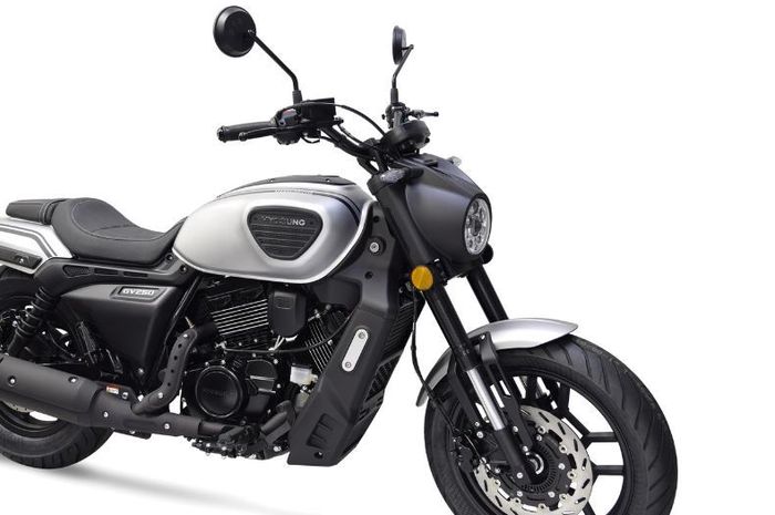 Cruiser V-Twin Hyosung Tampilan Mirip Harley-Davidson Nightster, Dijual Rp 66 Jutaan