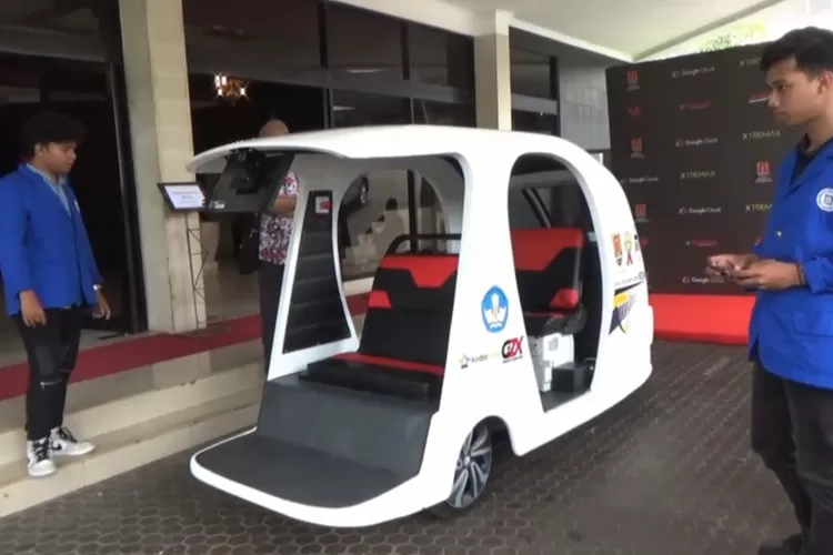 Inovasi Terbaru: Universitas Dian Nuswantoro Semarang Meluncurkan Becak Listrik dengan Sistem Autopilot