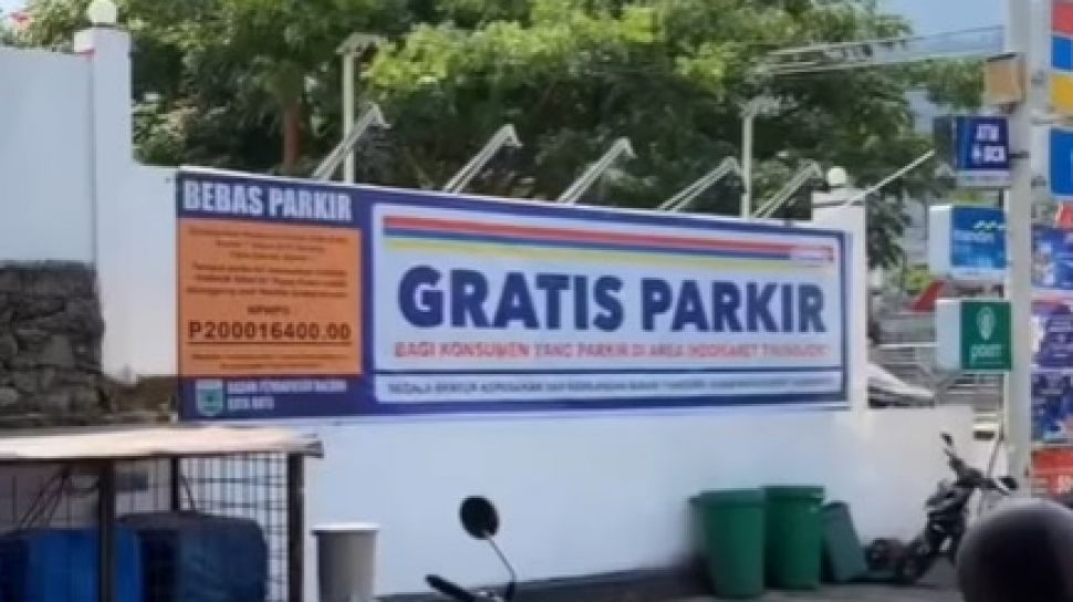 Indomaret Ada Tulisan 'Gratis Parkir' Tapi Diminta Uang Parkir, Ini Kata Manajemen
