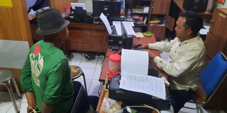 Sadis Tak Terima Diplototi Kakek di Tuban Ngajak Duel Bacokan hingga Korban Luka Berat