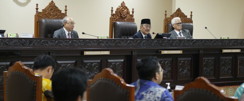 Putusan MKMK Terhadap Sembilan Hakim MK