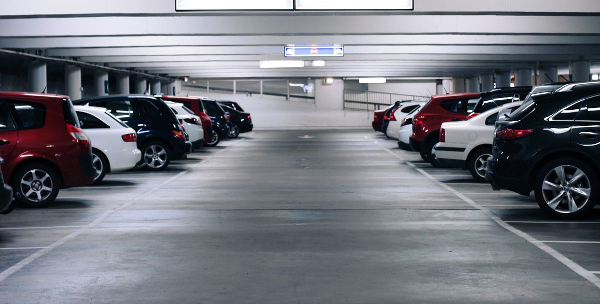 Tilang Emisi Resmi Dihapus, Gantinya Motor dan Mobil Bakal Kena Tarif Parkir Khusus