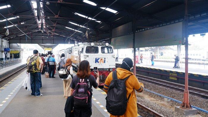 Antisipasi Lonjakan Penumpang saat Nataru KAI Operasikan 11 Kereta Api Tambahan