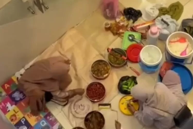 Viral Emak-emak Piknik di Mall Sampe Gelar Tikar, Bawa Makan dan Termos