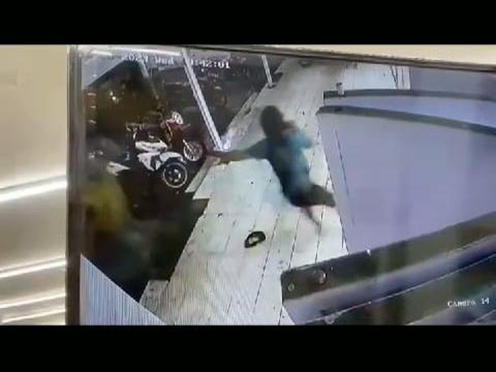 Viral Tukang Parkir di Sidoarjo jadi Korban Pembacokan Orang Tak Dikenal