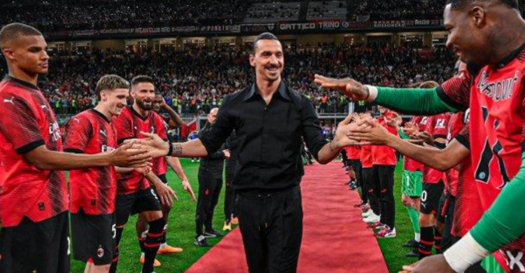 Zlatan Ibrahimovic Resmi kembali ke AC Milan