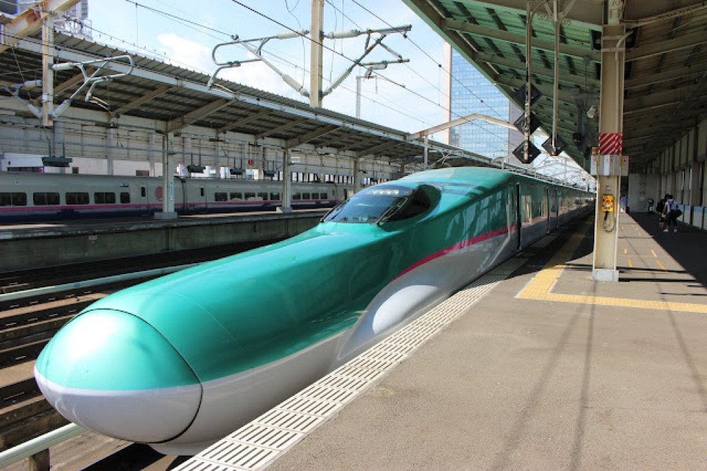 Imbas Gempa Kereta Shinkansen Tiba di Stasiun Usai Tertahan 11 Jam