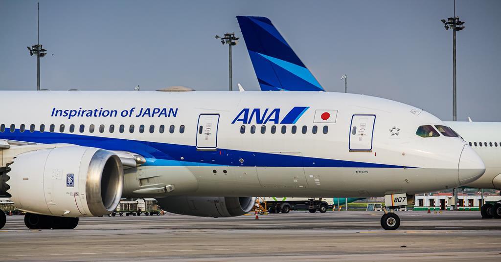 Maskapai Jepang ANA Putar Balik Ke Bandara Awal Gegara Kokpit Retak Saat Penerbangan
