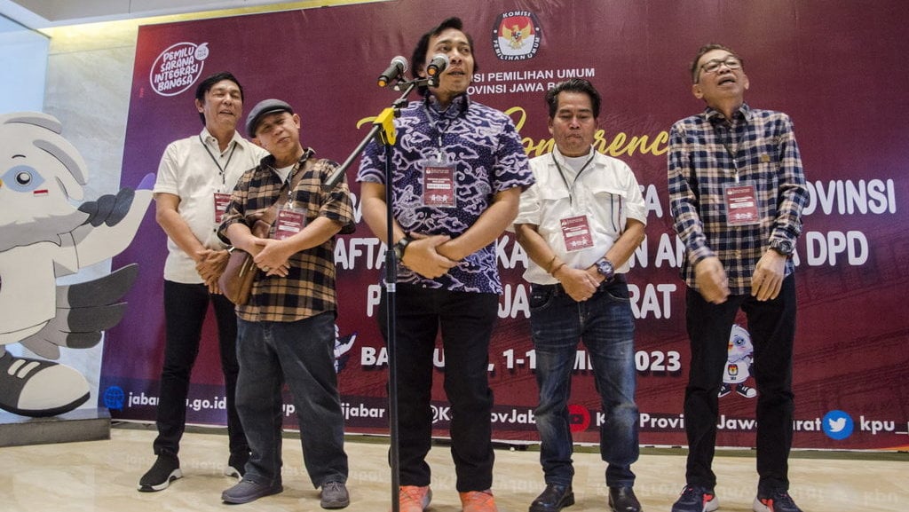 Real Count KPU Sementara, Alfiansyah Komeng Paling Unggul di DPD Dapil Jabar