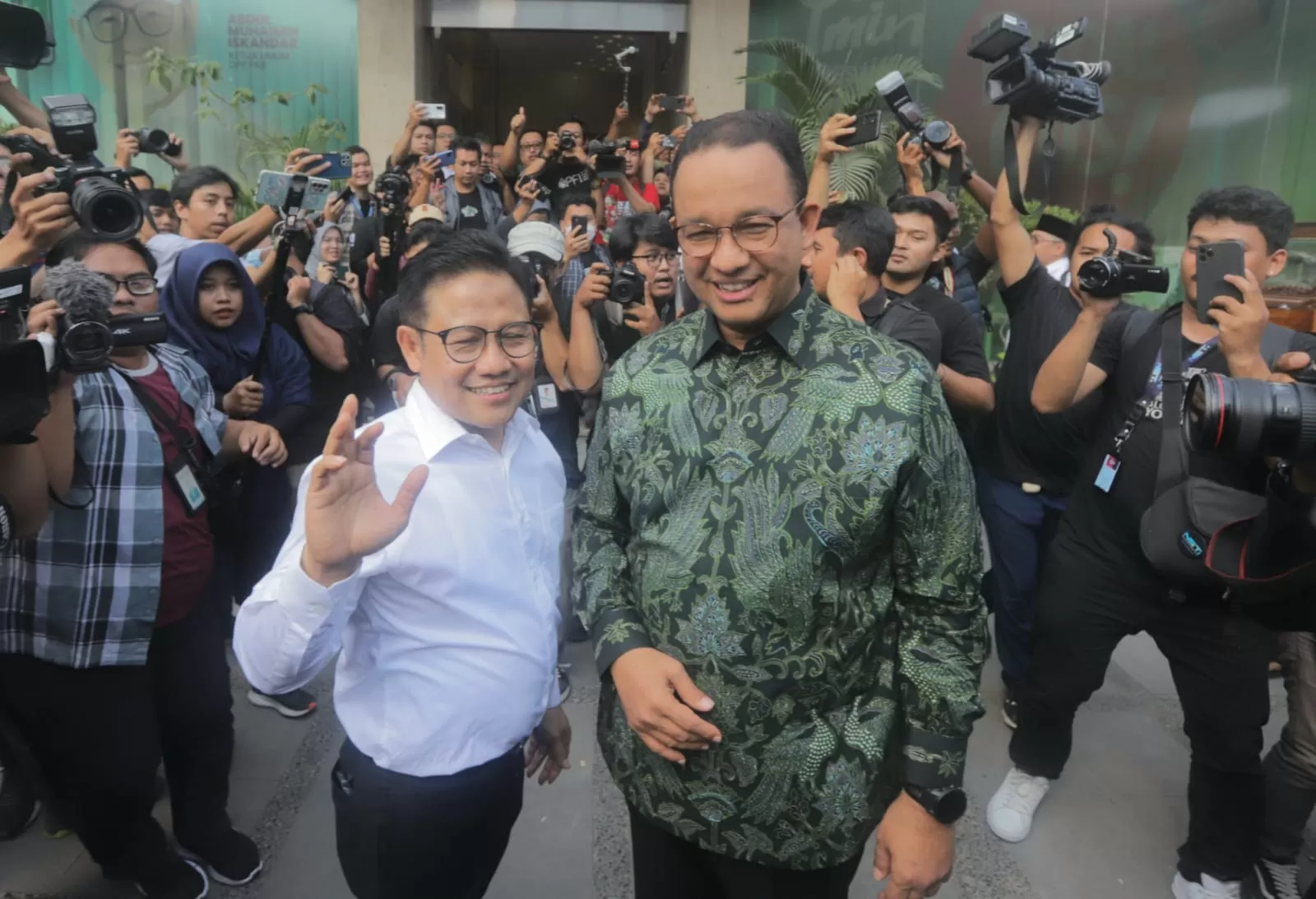 Anies-Muhaimin Hadiri Penetapan Prabowo-Gibran Sebagai Pemenang Pilpres 2024 di KPU