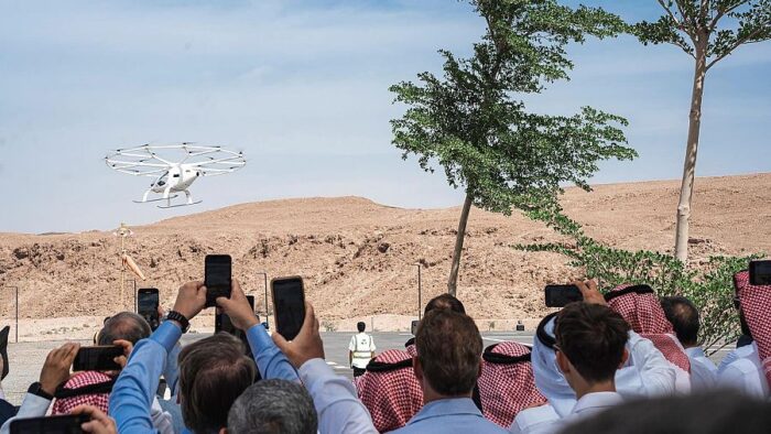 Menjelang Puncak Haji, Arab Saudi Uji Coba Taksi Udara Tanpa Pilot