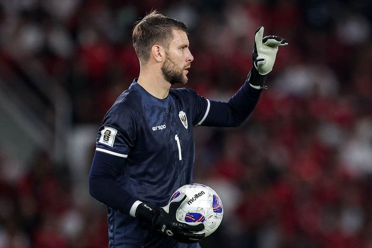 Shin Tae-yong Pastikan Maarten Paes Bisa Main, Kiper Timnas Indonesia Sudah Pulih
