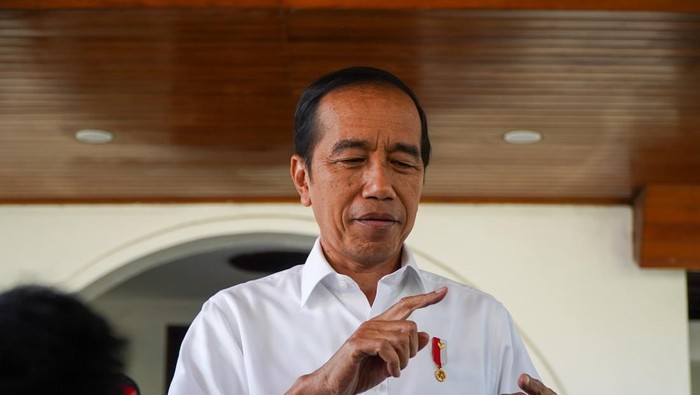 Usai Pensiun, Jokowi Diminta Tidak Terlibat Lagi dalam Pilkada Jateng