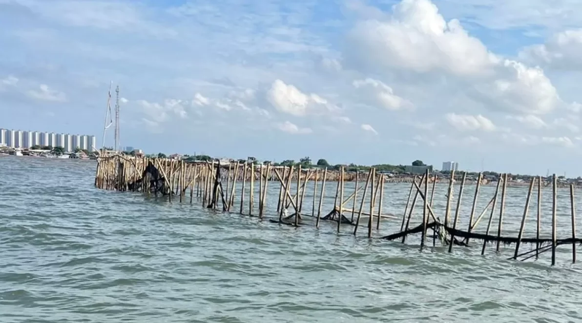 Pagar Laut Misterius Sepanjang 30 Km di Tangerang, Punya Siapa?