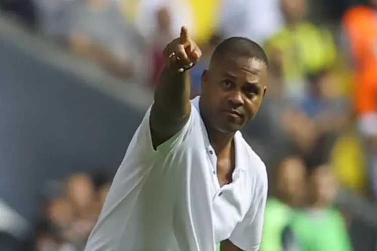 Tok! Patrick Kluivert Resmi Jadi Pelatih Timnas Indonesia