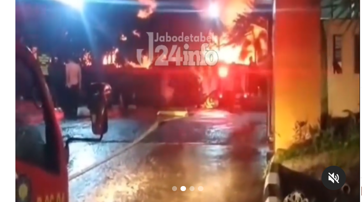 Viral Video Kebakaran Perumahan Padat Penduduk di Kemayoran