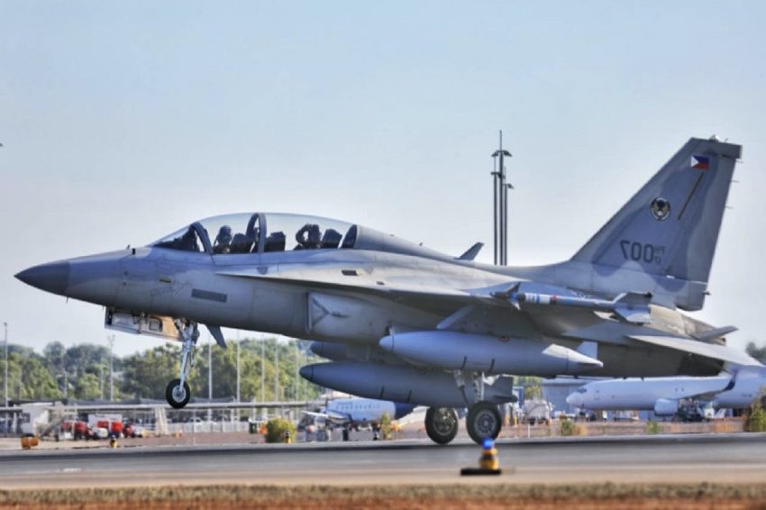 Jet Tempur Filipina Jatuh Ditemukan Hancur di Lereng Gunung, 2 Pilot Tewas