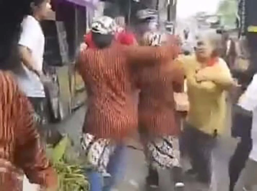 Adu Jotos Karnaval Sound Horeg Dipicu Protes Warga
